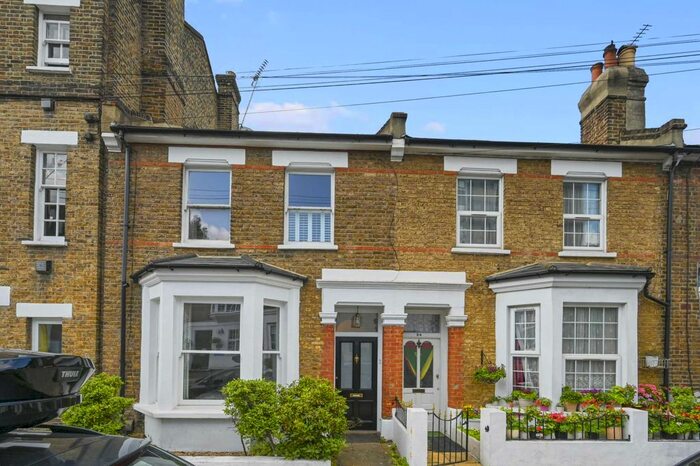 4 Bedroom Terraced House To Rent In Bulwer Street, Shepherds Bush, W12