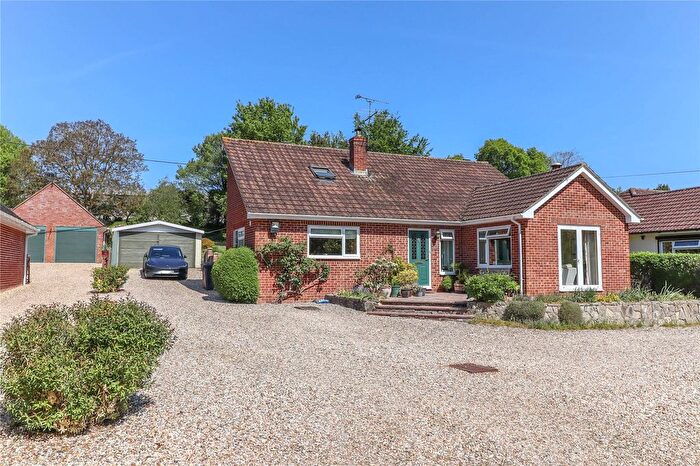 4 Bedroom Bungalow For Sale In Cattle Lane, Abbotts Ann, Andover, Hampshire, SP11