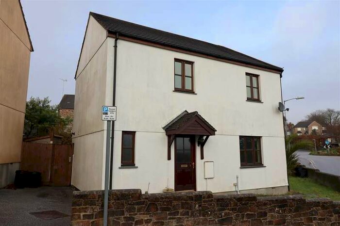 3 Bedroom Terraced House To Rent In Halbullock View, Truro, TR1