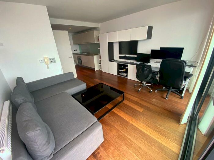 1 Bedroom Apartment To Rent In Beetham Tower, Deansgate, Manchester, M3