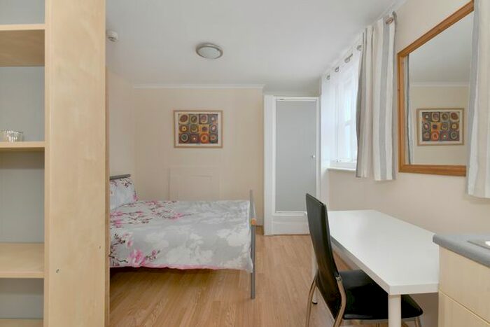 Studio To Rent In Oakley Street, London, SW3