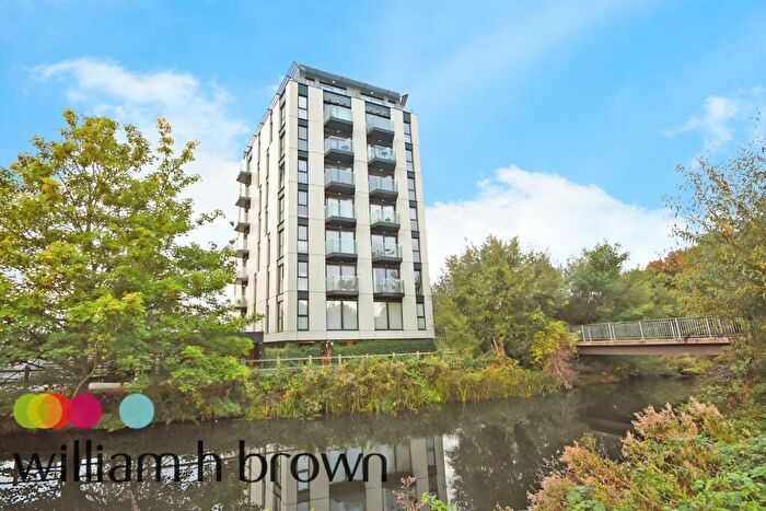 2 Bedroom Apartment To Rent In Shire Gate, Chelmsford, CM2