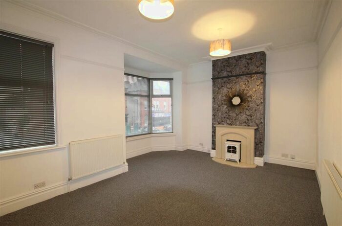 4 Bedroom Flat To Rent In St. Davids Road South, Lytham St. Annes, FY8