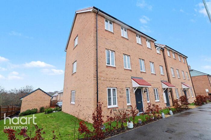 2 Bedroom Apartment To Rent In Cornfield Drive, Gravesend, DA11