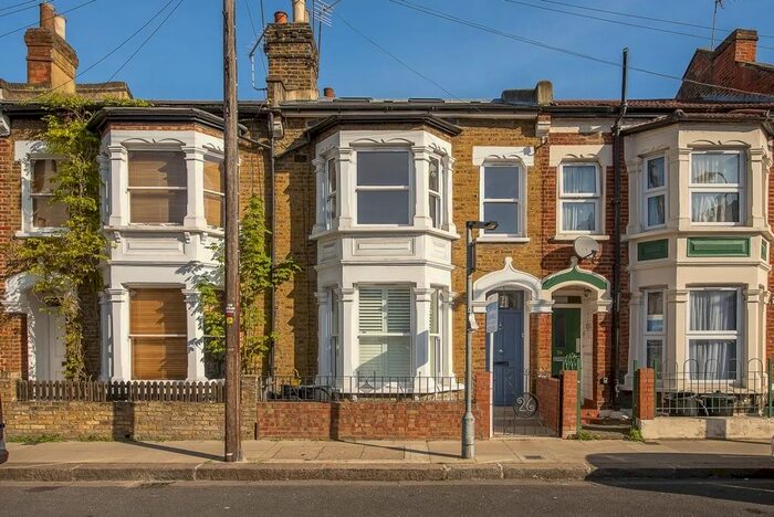 4 Bedroom Terraced House To Rent In Bulwer Street, Shepherds Bush, W12