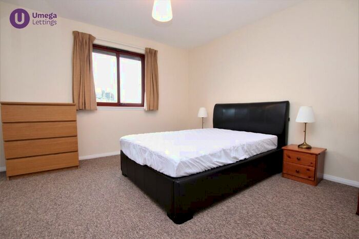 2 Bedroom Flat To Rent In Harrismith Place, Easter Road, Edinburgh, EH7