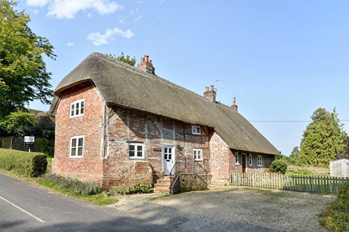 4 Bedroom Detached House To Rent In Ovington, Alresford, Hampshire, SO24