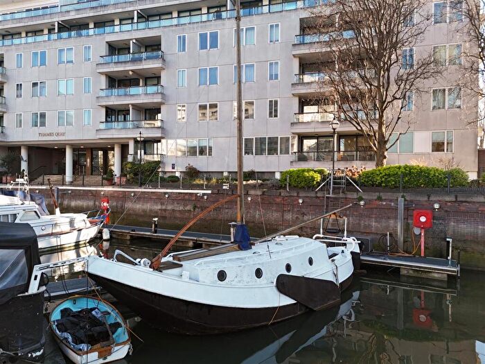 1 Bedroom House Boat For Sale In Florence, Chelseas Harbour, SW10