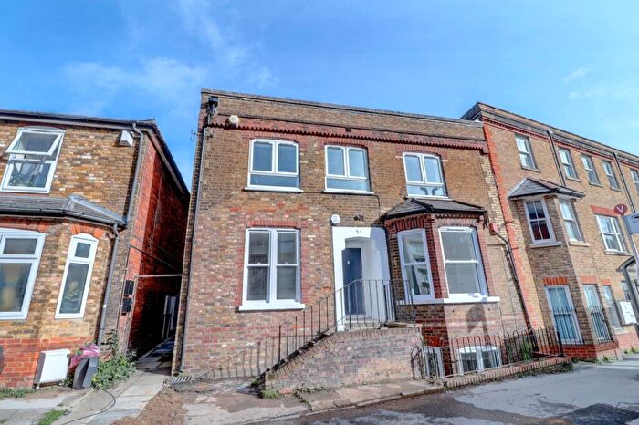 1 Bedroom Apartment To Rent In Castle Street, High Wycombe, Buckinghamshire, HP13