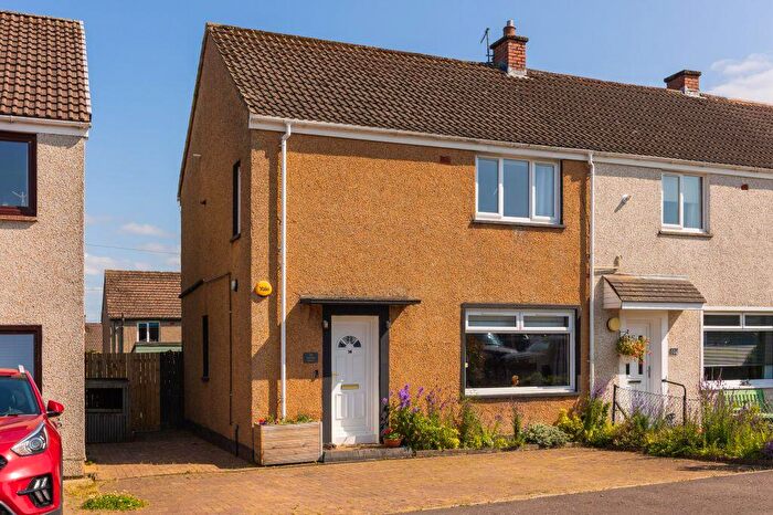 3 Bedroom End Of Terrace House For Sale In Lawrie Drive, Penicuik, EH26