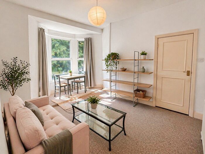 1 Bedroom Apartment To Rent In Ravenscourt, Richmond Road, Cardiff, CF24