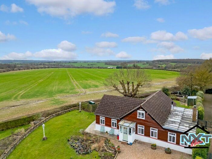 3 Bedroom Detached House For Sale In Toot Hill Road, CM5