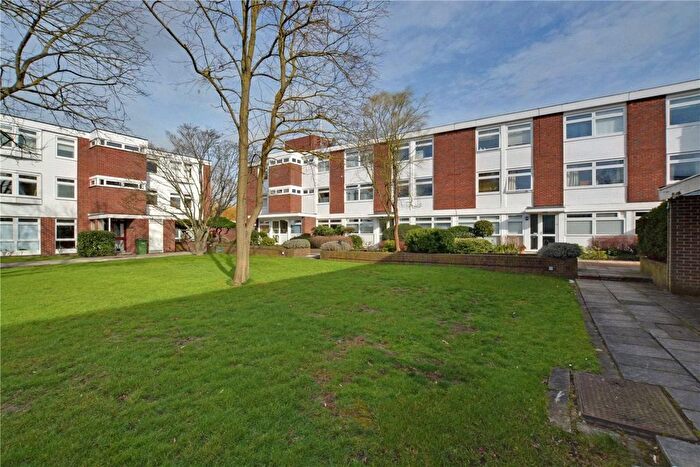 1 Bedroom Flat For Sale In Sweyn Place, Blackheath, London, SE3