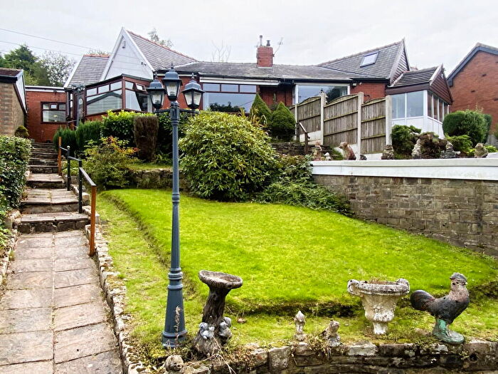 4 Bedroom Semi Detached House For Sale In Ripponden Road, Moorside, Oldham, OL4