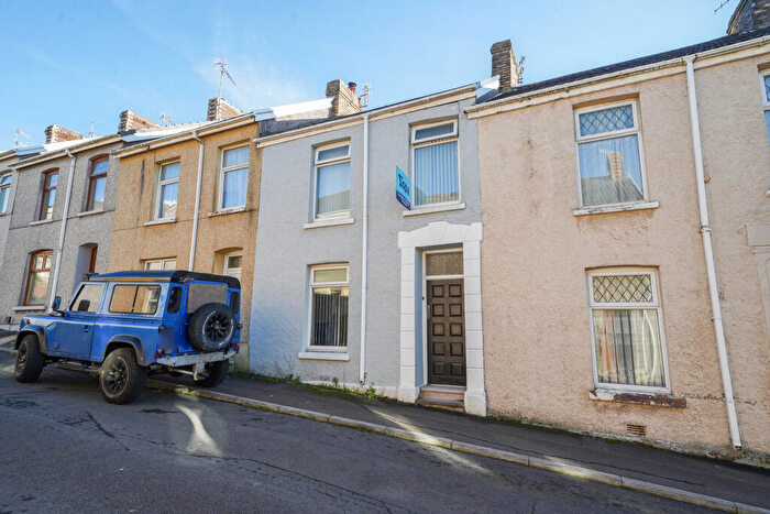 3 Bedroom Terraced House For Sale In Christopher Street, Llanelli, SA15