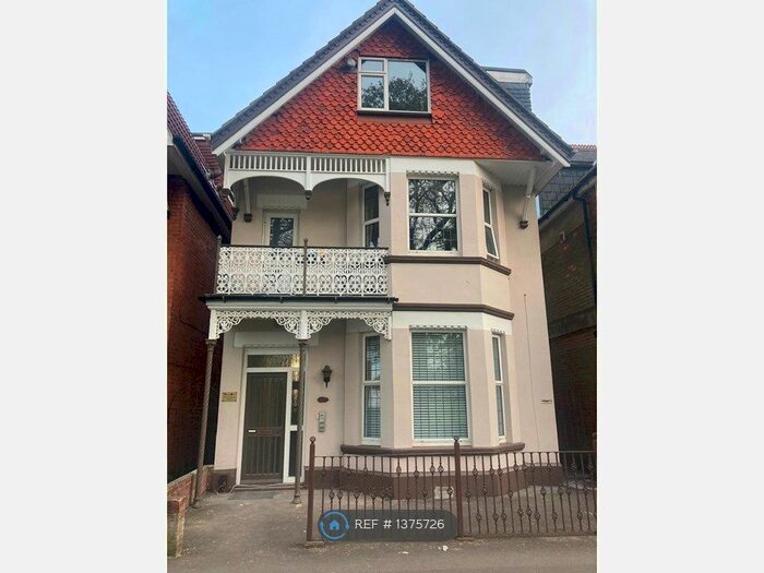 1 Bedroom Flat To Rent In Borthwick Road, Bournemouth, BH1