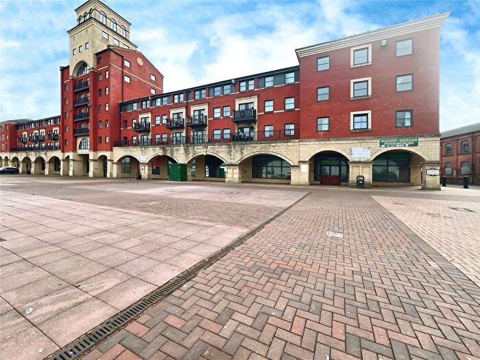 2 Bedroom Flat To Rent In Market Square, Wolverhampton, West Midlands, WV3