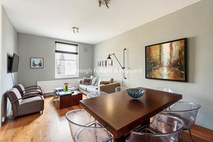 1 Bedroom Flat For Sale In Winchester Road, Belsize Park, London, NW3