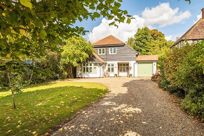 5 Bedroom Detached House For Sale In Lime Avenue, Blackmore End, AL4