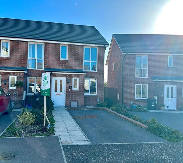 2 Bedroom End Of Terrace House For Sale In Buzzard Rise, Lydney, GL15