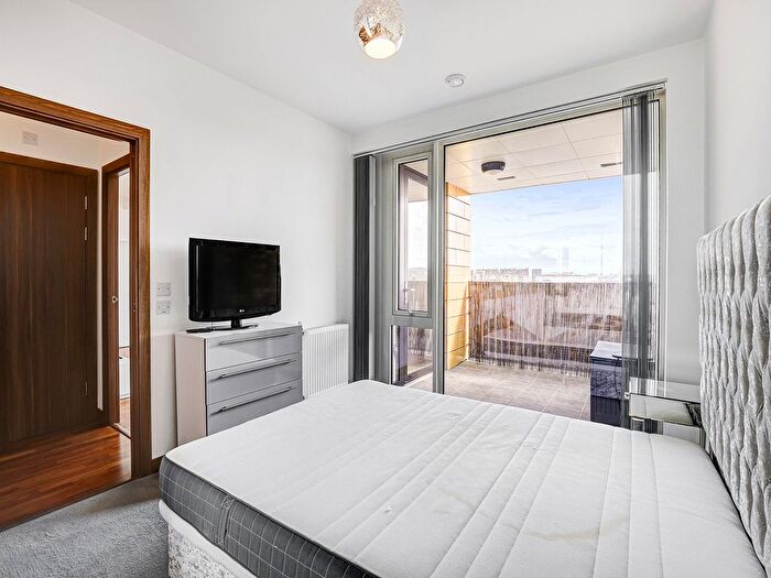 1 Bedroom Flat To Rent In Elliot Lodge, Cyrus Field Street, SE10