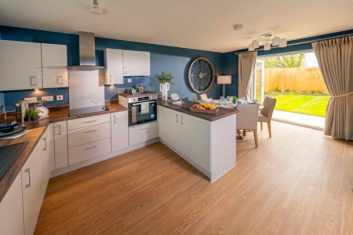 2 Bedroom Bungalow For Sale In Hotchkin Gardens, Woodhall Spa, Lincolnshire, LN10