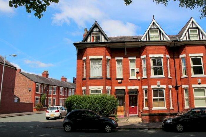 4 Bedroom Property To Rent In Platt Lane, Manchester, M14