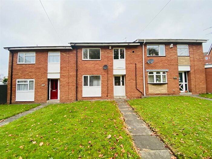 3 Bedroom Terraced House To Rent In Corngreaves Road, Cradley Heath, West Midlands, B64