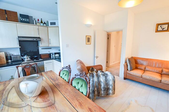1 Bedroom Flat To Rent In Lauderdale Road, Maida Vale, W9