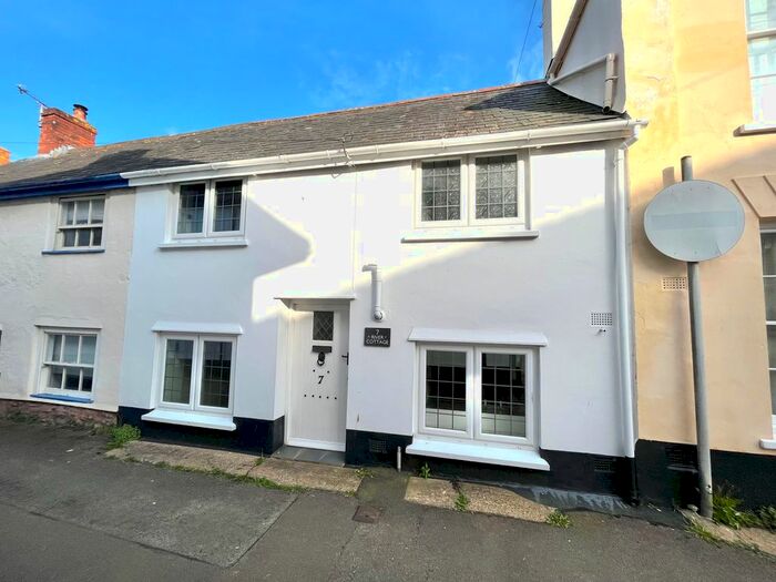 1 Bedroom Cottage To Rent In Brook Street, Alcombe, TA24