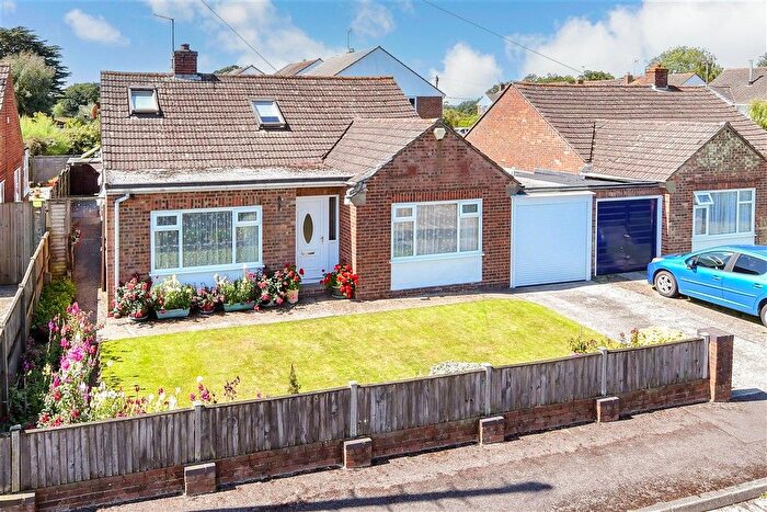 3 Bedroom Chalet For Sale In Coombelands, Wittersham, Tenterden, Kent, TN30