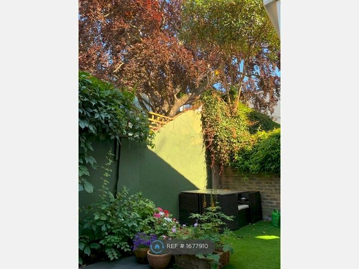 1 Bedroom Flat To Rent In London, London, SW11