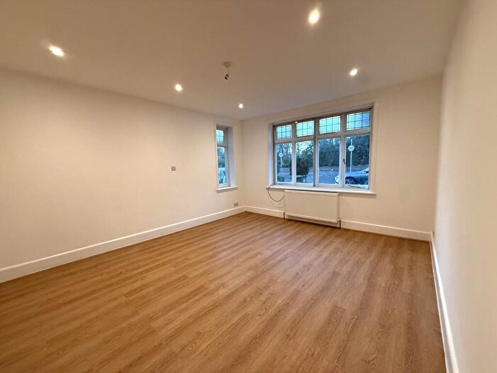 4 Bedroom House To Rent In Winchester Road, Southampton, SO16