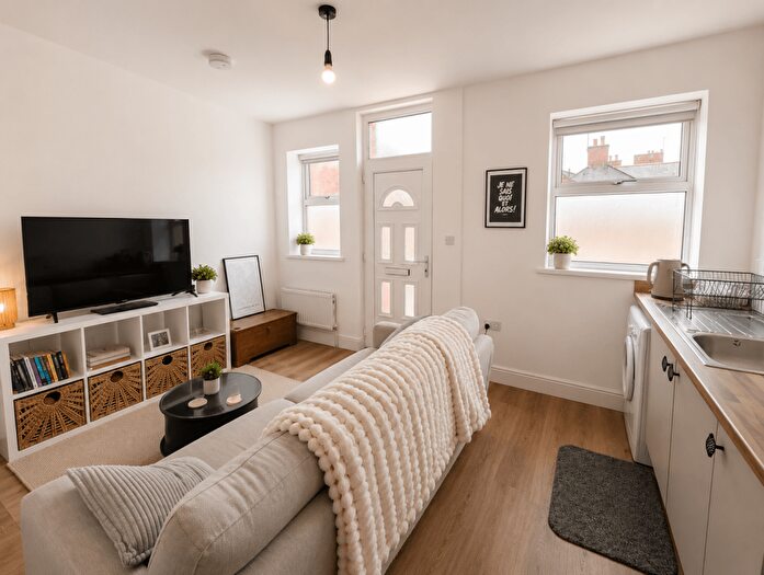 2 Bedroom Flat To Rent In Central Buildings Hall St, LL14