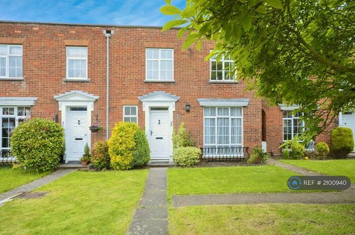 3 Bedroom Semi-Detached House To Rent In Azalea Walk, Pinner, HA5