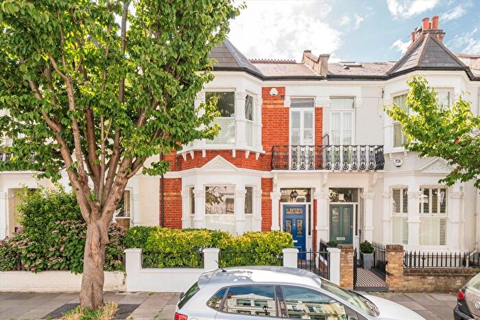 4 Bedroom Property To Rent In Hestercombe Avenue, Fulham, London, SW6