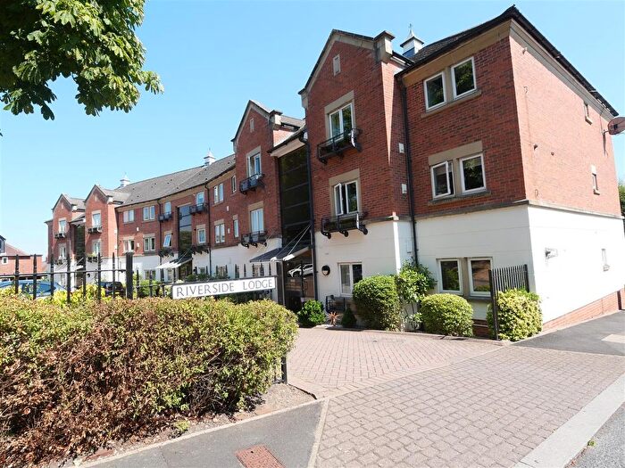 2 Bedroom Flat For Sale In Riverside Lodge, Bishopthorpe Road, YO23