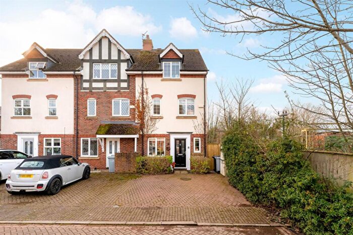 3 Bedroom Town House For Sale In Arderne Place, Alderley Edge, SK9