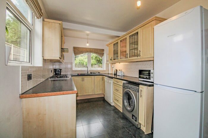 4 Bedroom Semi-Detached House To Rent In Woodway Crescent, Kenton, Harrow HA1