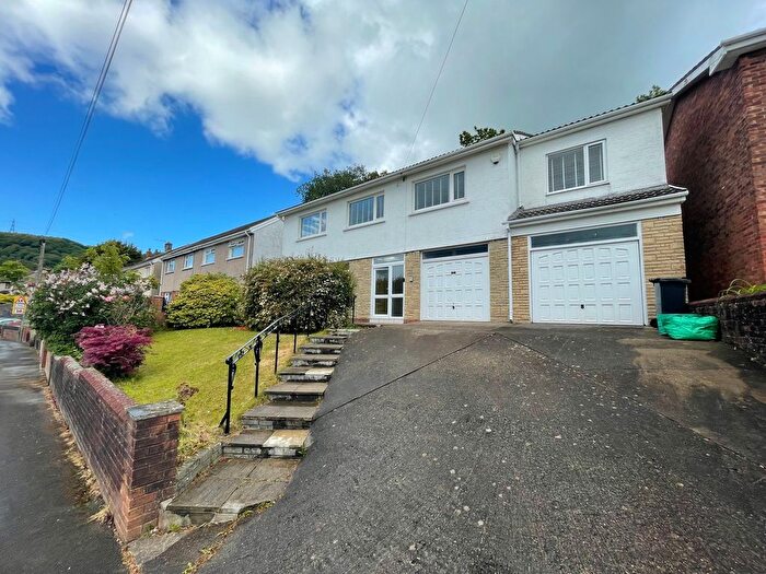 3 Bedroom Detached House For Sale In Fairwood Drive, Baglan, SA12