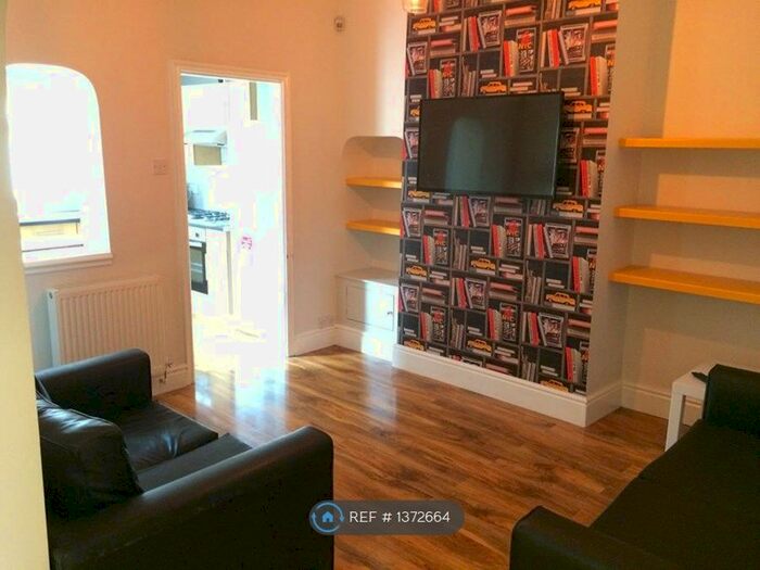 4 Bedroom Terraced House To Rent In Wildman Street, Preston, PR1