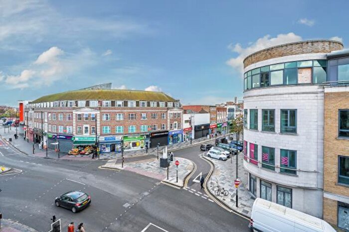 1 Bedroom Apartment For Sale In High Street, Slough, SL1