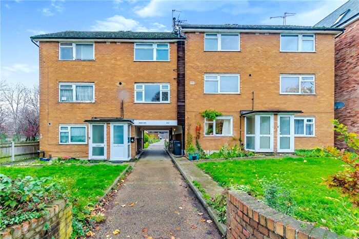 2 Bedroom Flat To Rent In South Park Hill Road, South Croydon, CR2