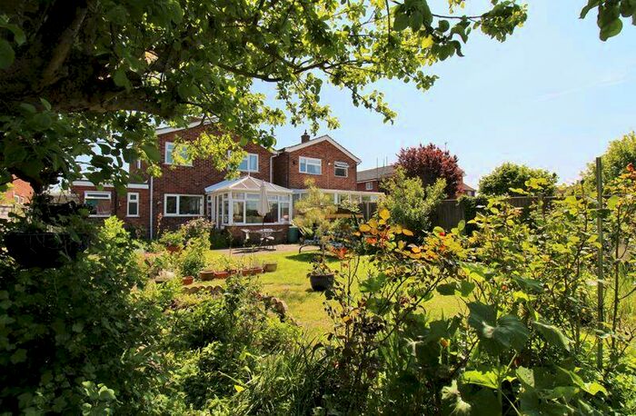 4 Bedroom Detached House For Sale In Ewelme - Driveway Parking & Good Sized Bedrooms, OX10