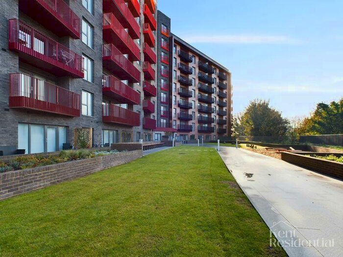 2 Bedroom Apartment To Rent In Eleanore House, Mill Wood, Maidstone, ME14