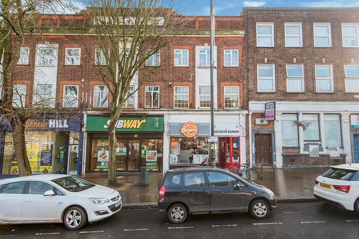 1 Bedroom Flat To Rent In High Street, Whitton, Twickenham, TW2