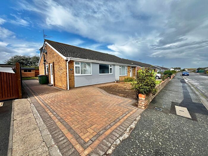 3 Bedroom Bungalow For Sale In Laurel Avenue, Romney Marsh, TN29