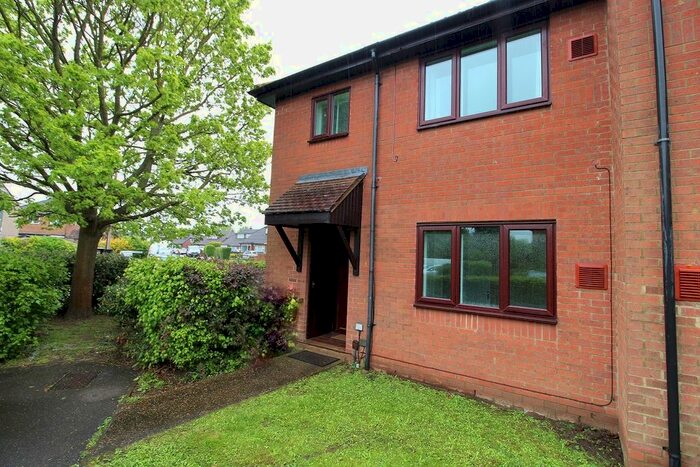 1 Bedroom End Of Terrace House To Rent In Lowlands Drive, Stanwell, Staines TW19