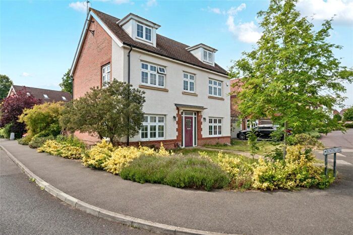 6 Bedroom Detached House For Sale In Bunting Lane, Bracknell, Berkshire, RG12