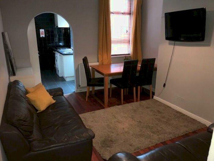 3 Bedroom Property To Rent In Student Property -, DE22